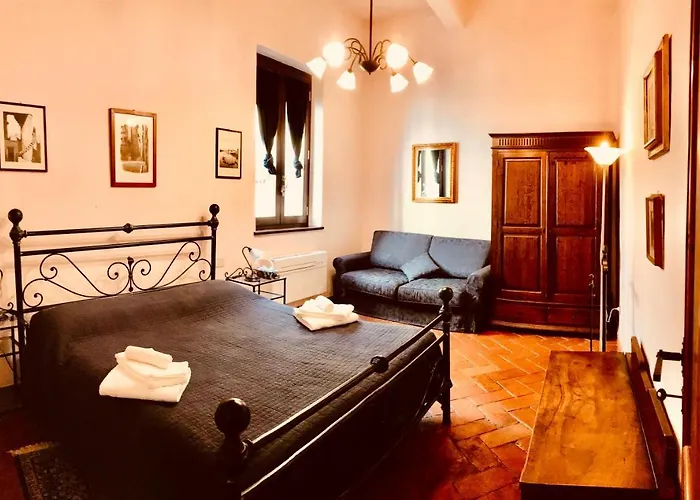 Apartament Classico E Romantico Fiorentino 10 Min A Piedi Da Ponte Vecchio E 5 Minuti Da Palazzo Pitti Area Unesco Florencja