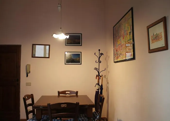Apartament Classico E Romantico Fiorentino 10 Min A Piedi Da Ponte Vecchio E 5 Minuti Da Palazzo Pitti Area Unesco