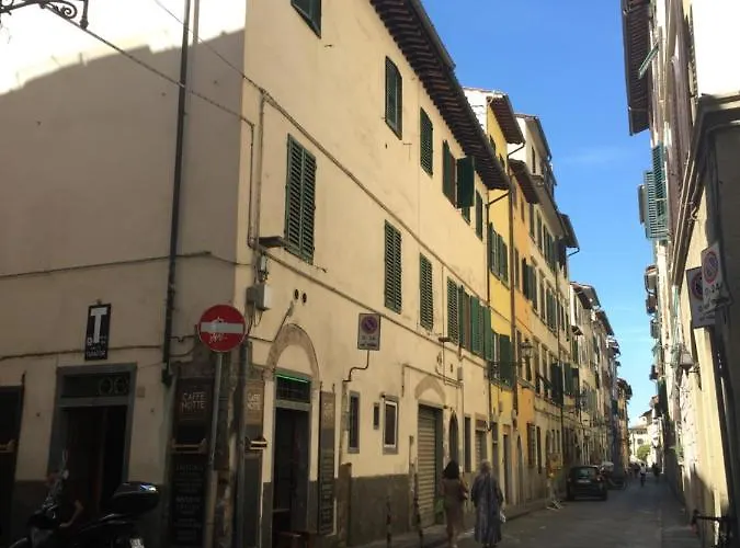 Classico E Romantico Fiorentino 10 Min A Piedi Da Ponte Vecchio E 5 Minuti Da Palazzo Pitti Area Unesco * Florencja