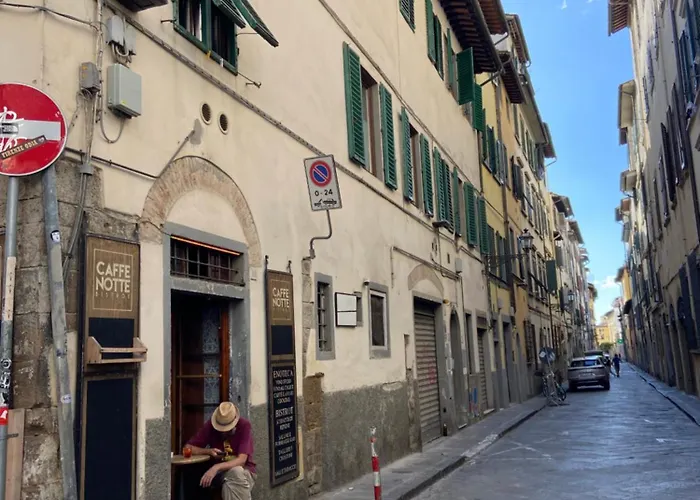 Apartament Classico E Romantico Fiorentino 10 Min A Piedi Da Ponte Vecchio E 5 Minuti Da Palazzo Pitti Area Unesco *