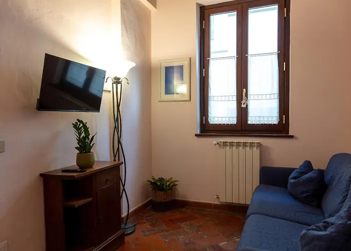 Apartament Classico E Romantico Fiorentino 10 Min A Piedi Da Ponte Vecchio E 5 Minuti Da Palazzo Pitti Area Unesco Florencja
