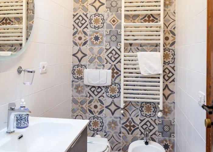 Apartament Classico E Romantico Fiorentino 10 Min A Piedi Da Ponte Vecchio E 5 Minuti Da Palazzo Pitti Area Unesco *