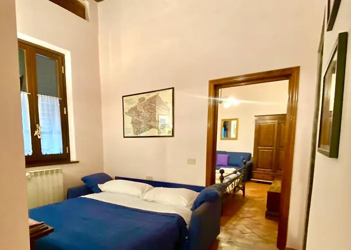 Classico E Romantico Fiorentino 10 Min A Piedi Da Ponte Vecchio E 5 Minuti Da Palazzo Pitti Area Unesco Apartament Florencja